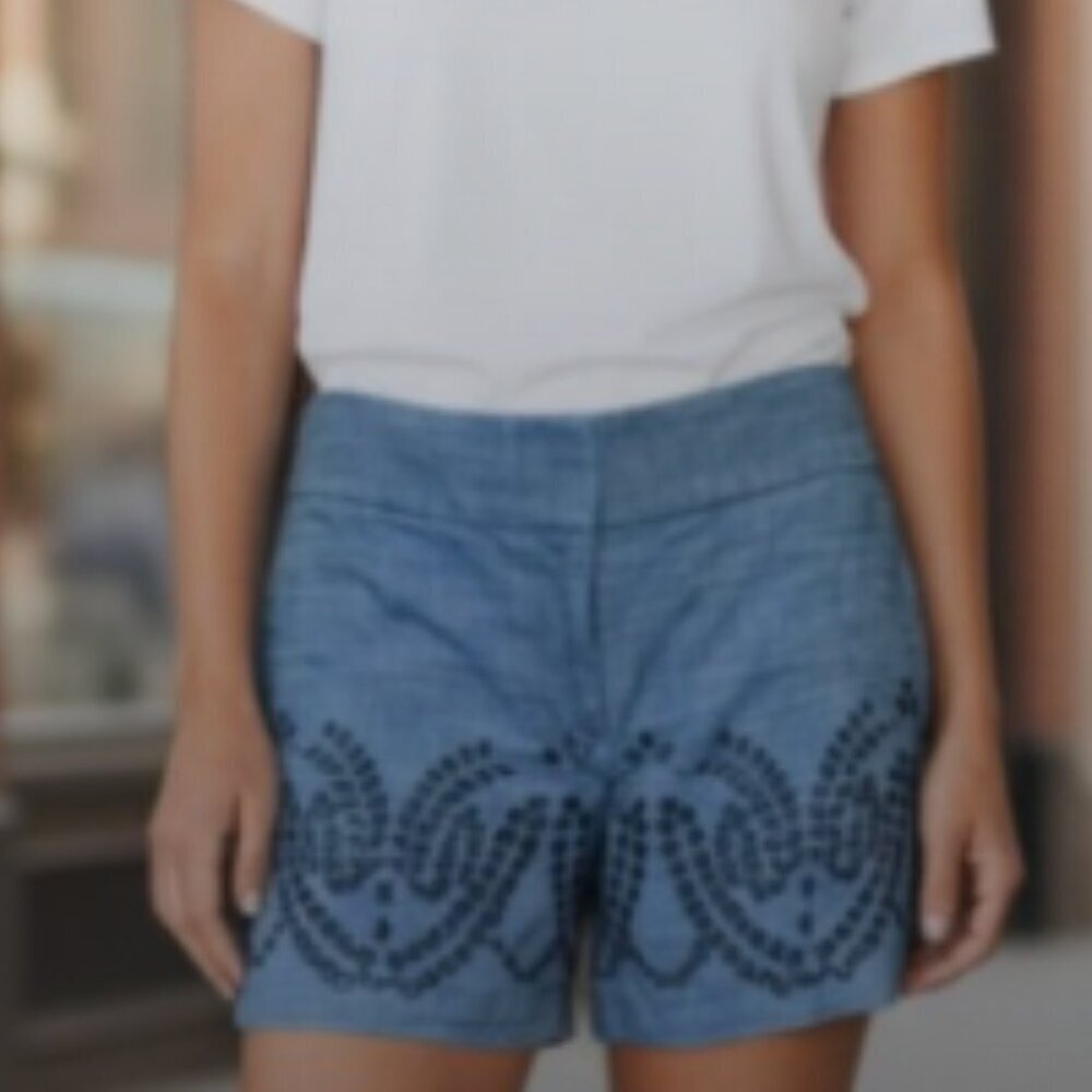 Ann Taylor LOFT The Riviera Short Embellished Sz‎ 2 Blue #194C